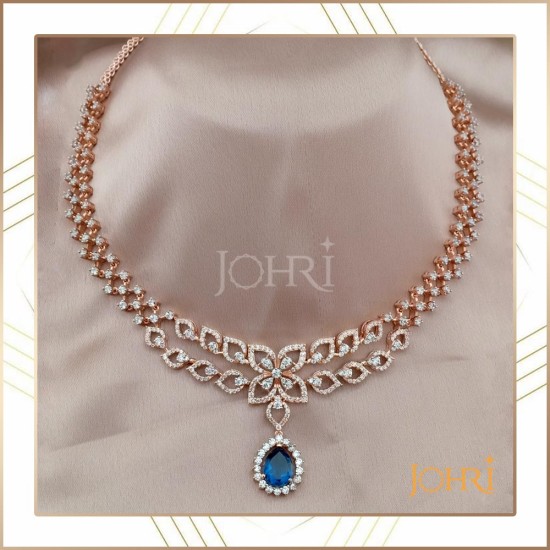 Diamond look necklace set